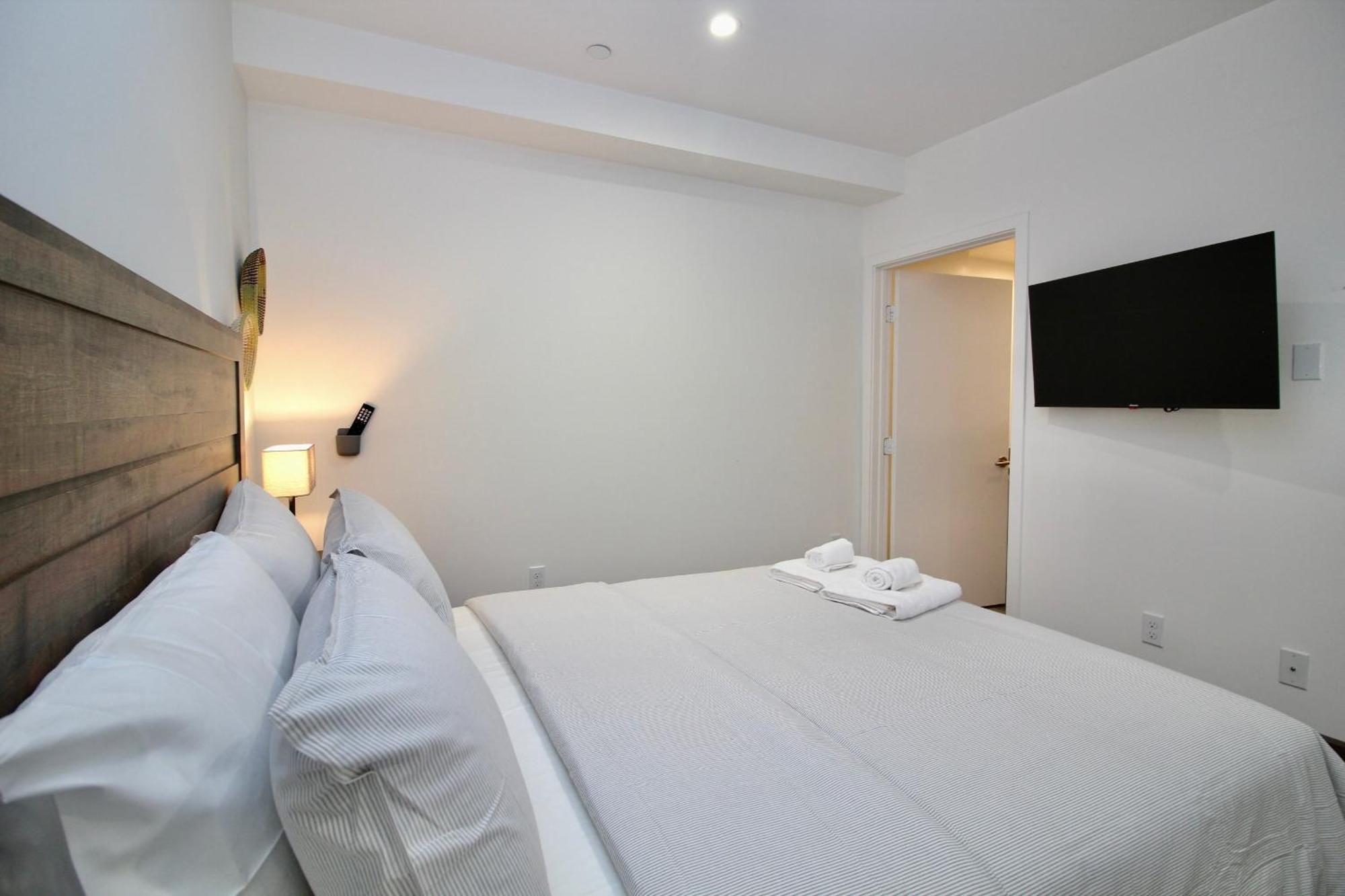 Angeles Premium With Free Parking Apartahotel *