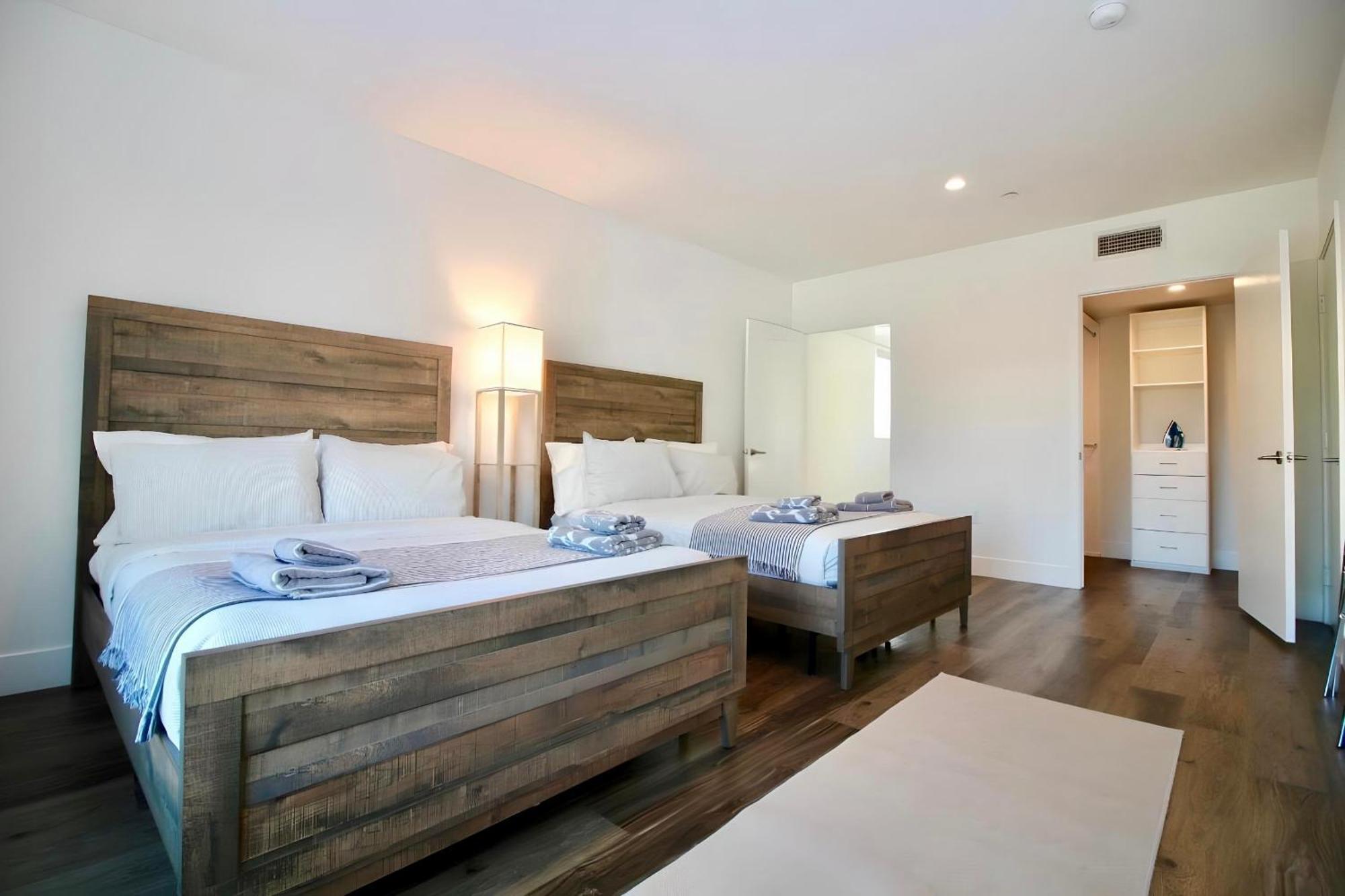 Appart hôtel Angeles Premium With Free Parking Los Angeles